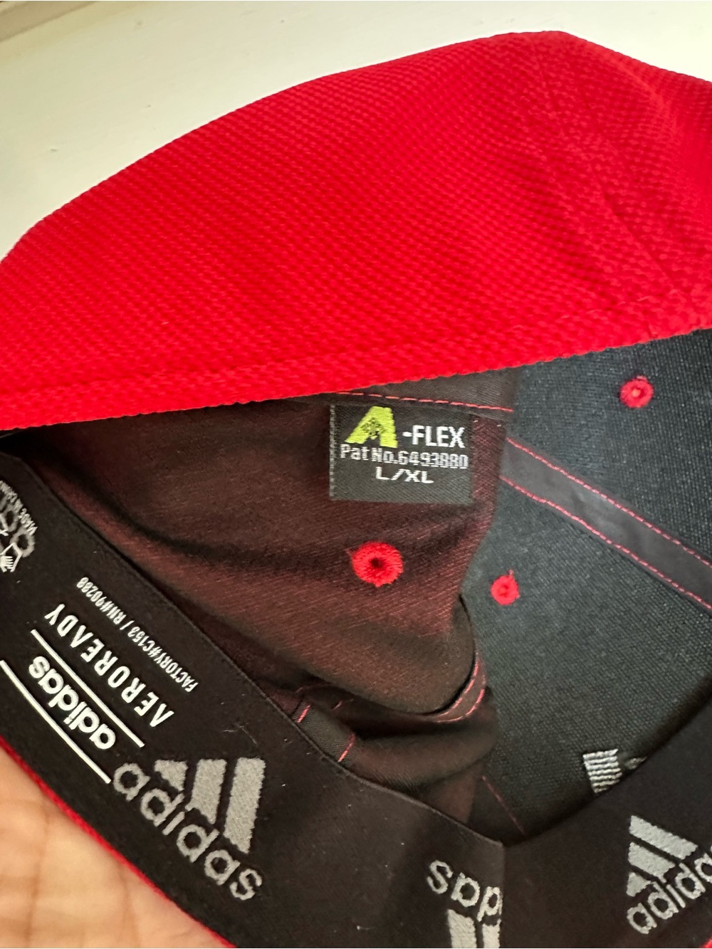 adidas Flexfit hat - Picture 4 of 4